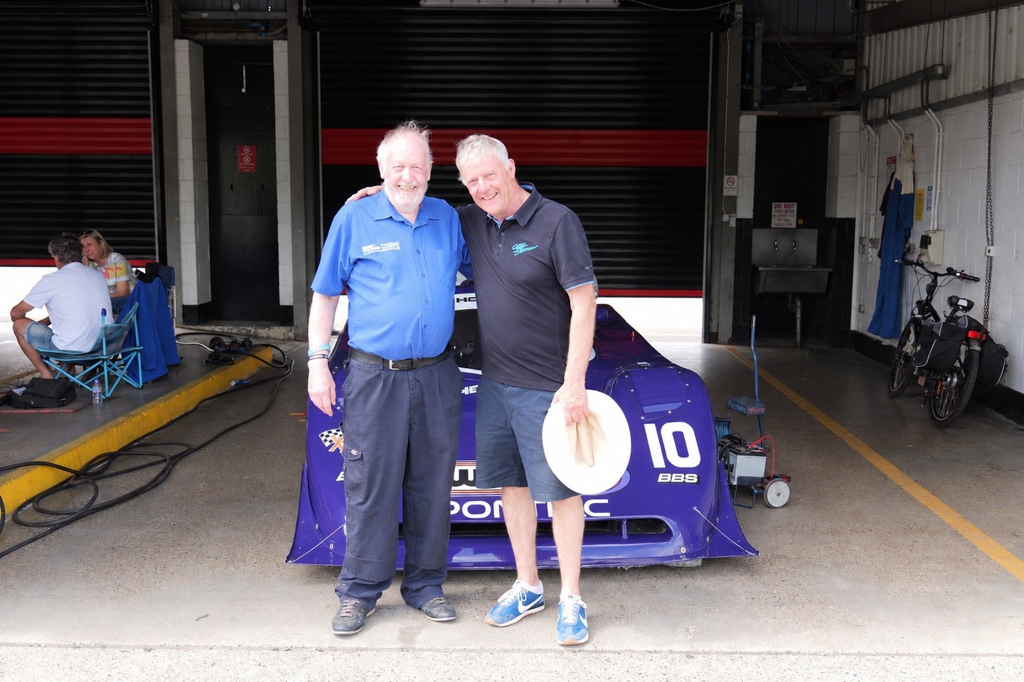 a great weekend of historic racing was on offer at london brands hatch historic meeting towards the